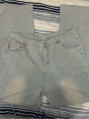 Light Wash Women's Boot Cut Jeans